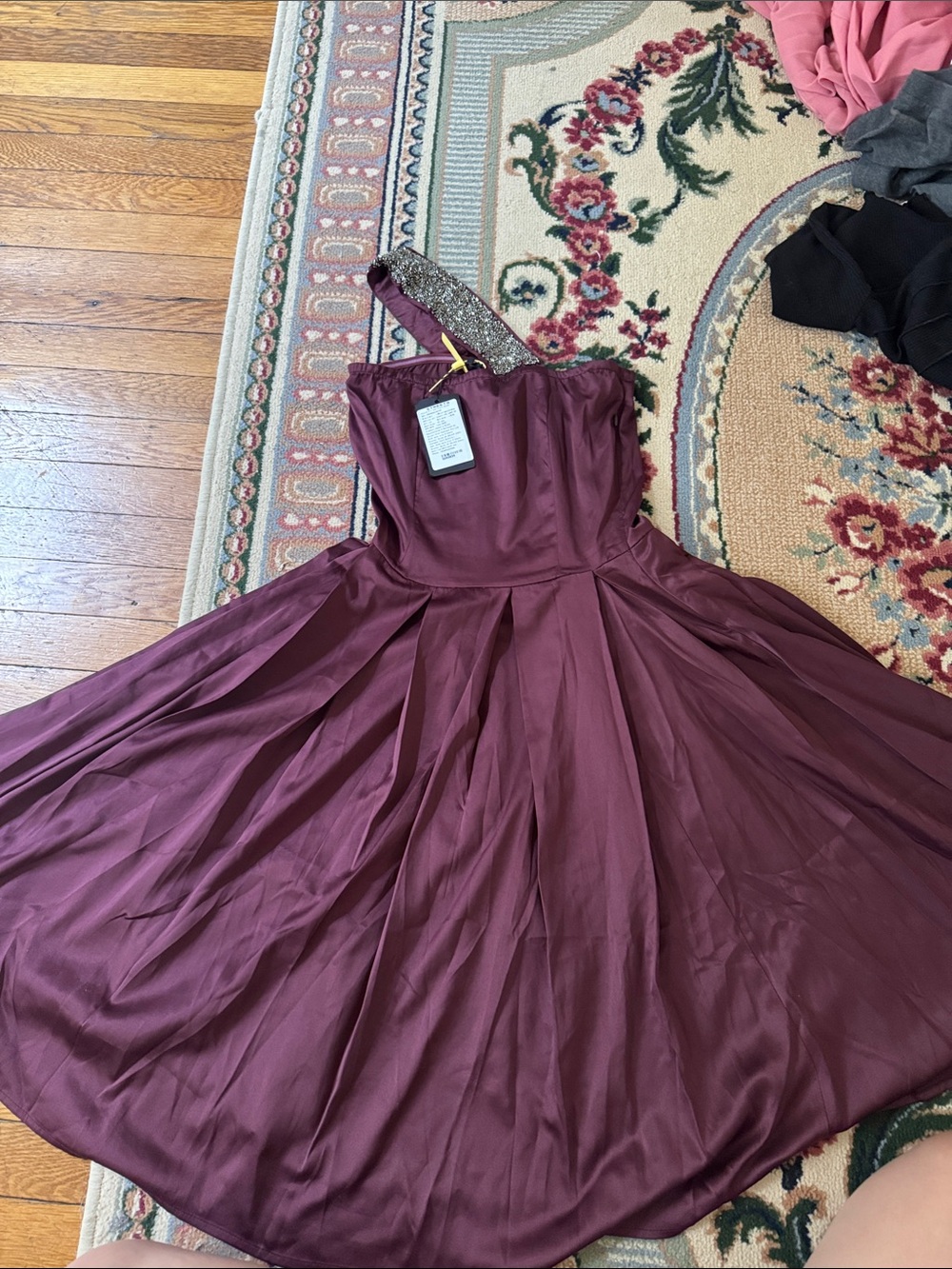 One-Shoulder Burgundy Evening Dress with Sparkle Strap